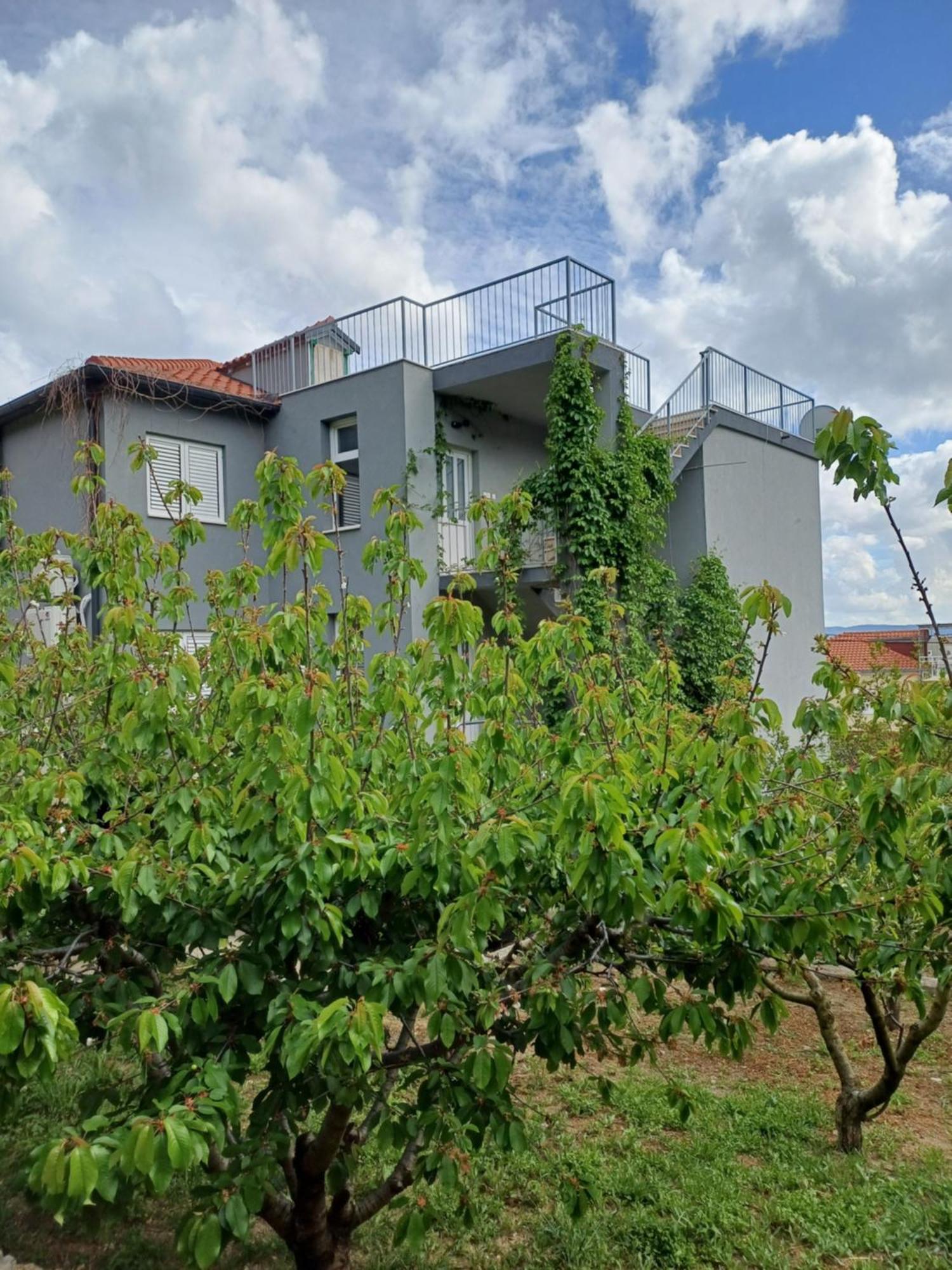 Apartments Andrea Jesenice  Exterior photo